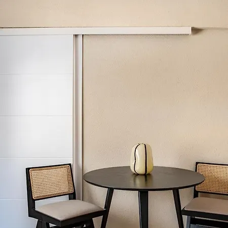 Chic In The Center Of Alsancak Apartment *